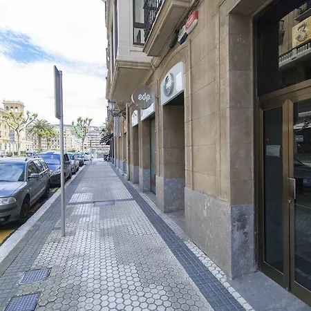 The Rentals Collection | City Centre شقة سان سيباستيان
