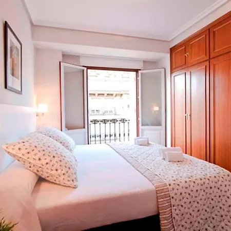 The Rentals Collection | City Centre Appartement Saint-Sébastien